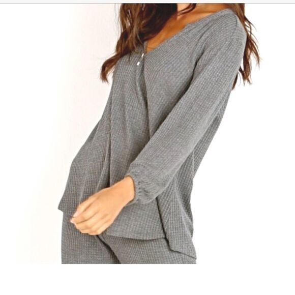 Eberjey Ula Peasant Sleepwear V-Neck Shirt Gray - Picture 1 of 6